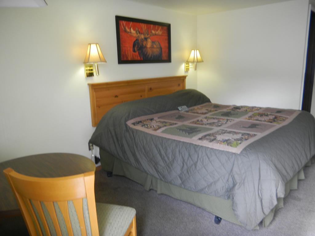 Falls Motel Thompson Falls Zimmer foto